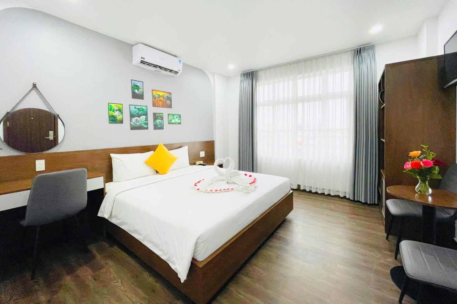 Royal Hotel 3*