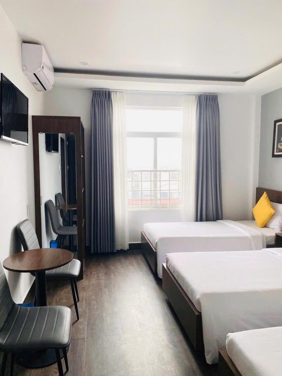 Royal Hotel