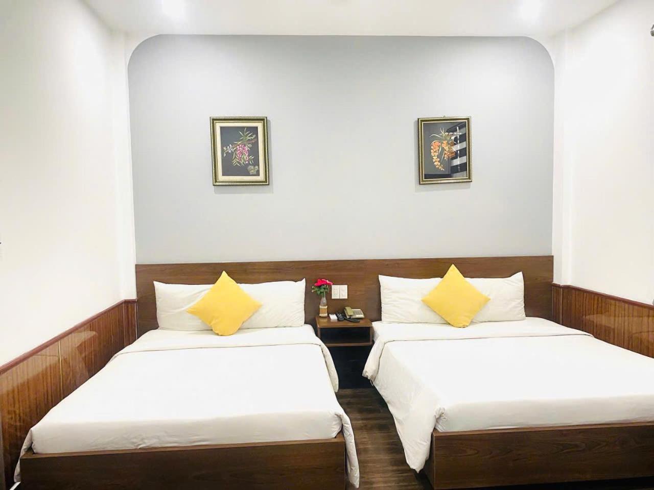 Royal Hotel